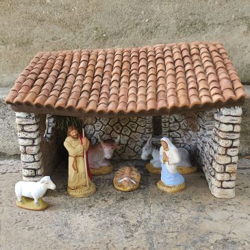 Stable with Nativity set 9 cm