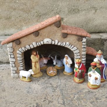 Stable with Nativity set 9 cm - base - Joseph standing